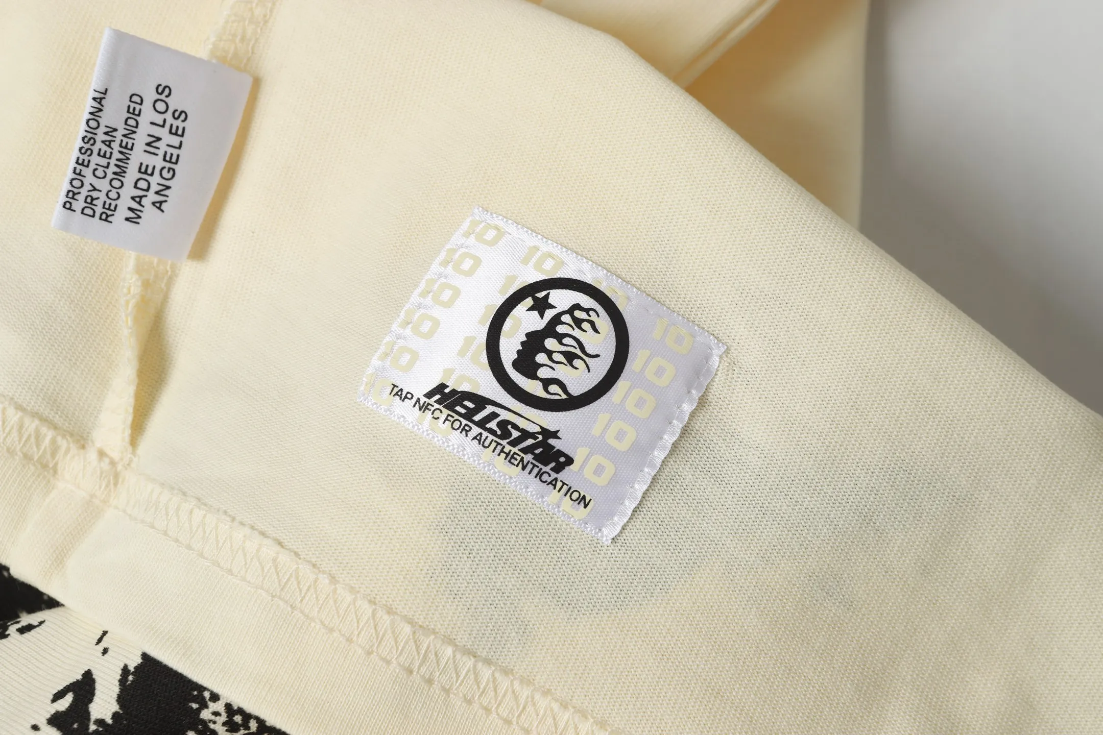 713# /White I P54 In Stock Hellstar 、 T （fabric):32 240 Sizes（size）：S-M- L- X L （colour）： /White